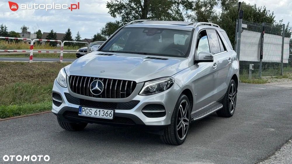 Mercedes-Benz GLE 2016