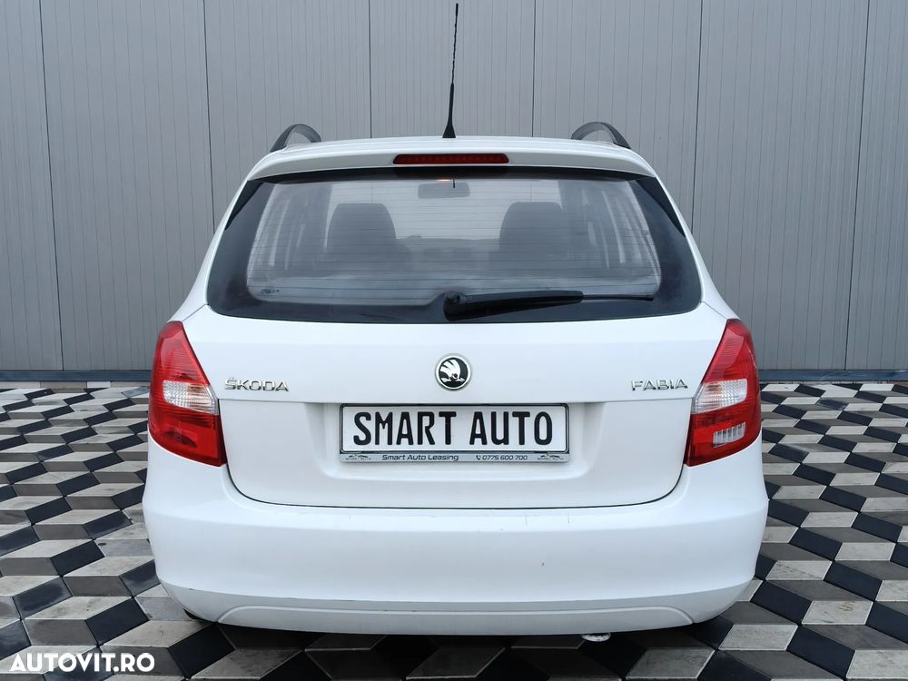 Skoda Fabia 1.6 TDI DPF Elegance - 11