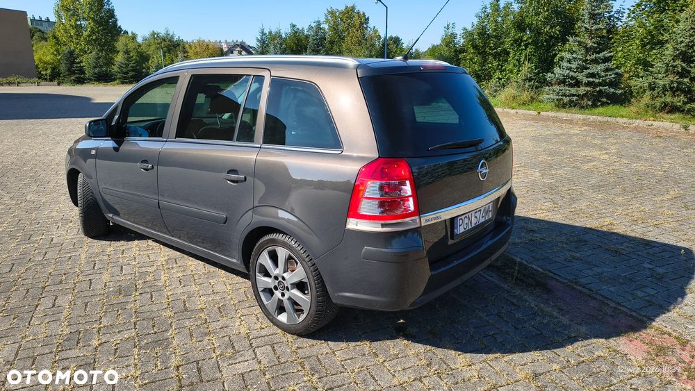 Opel Zafira - 4