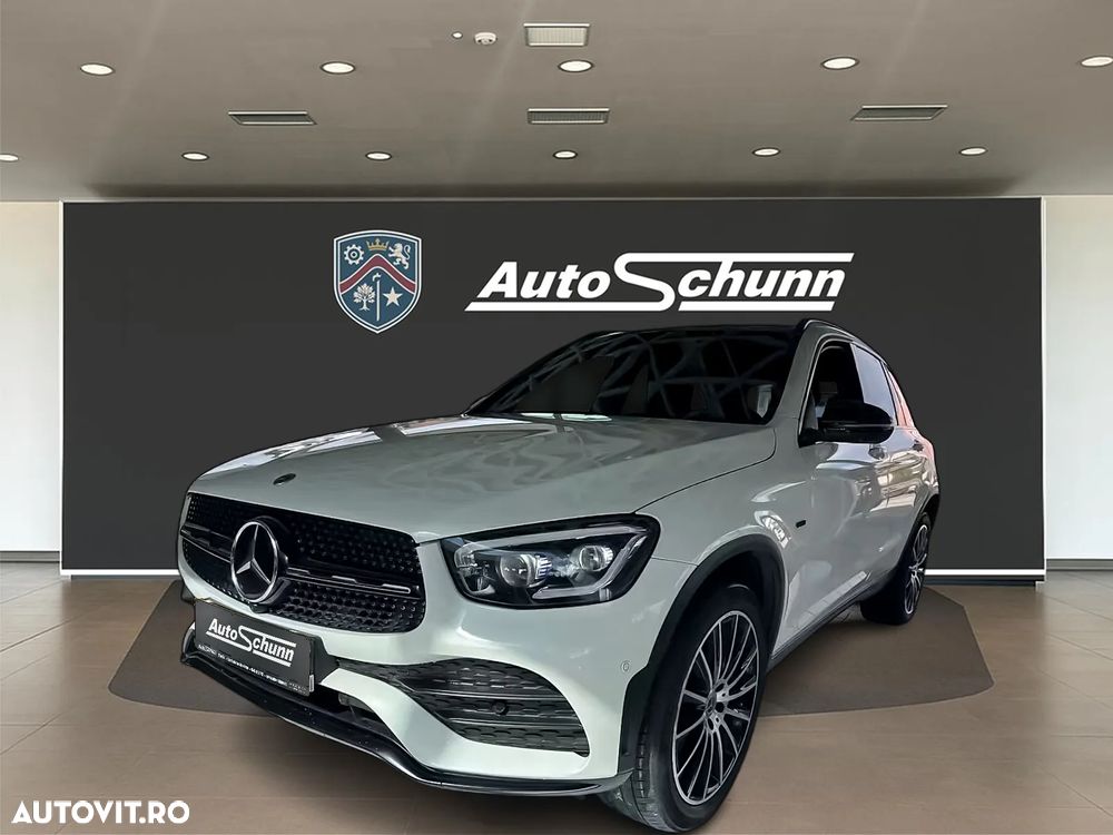 Mercedes-Benz GLC 300 e 4Matic 9G-TRONIC AMG Line - 1