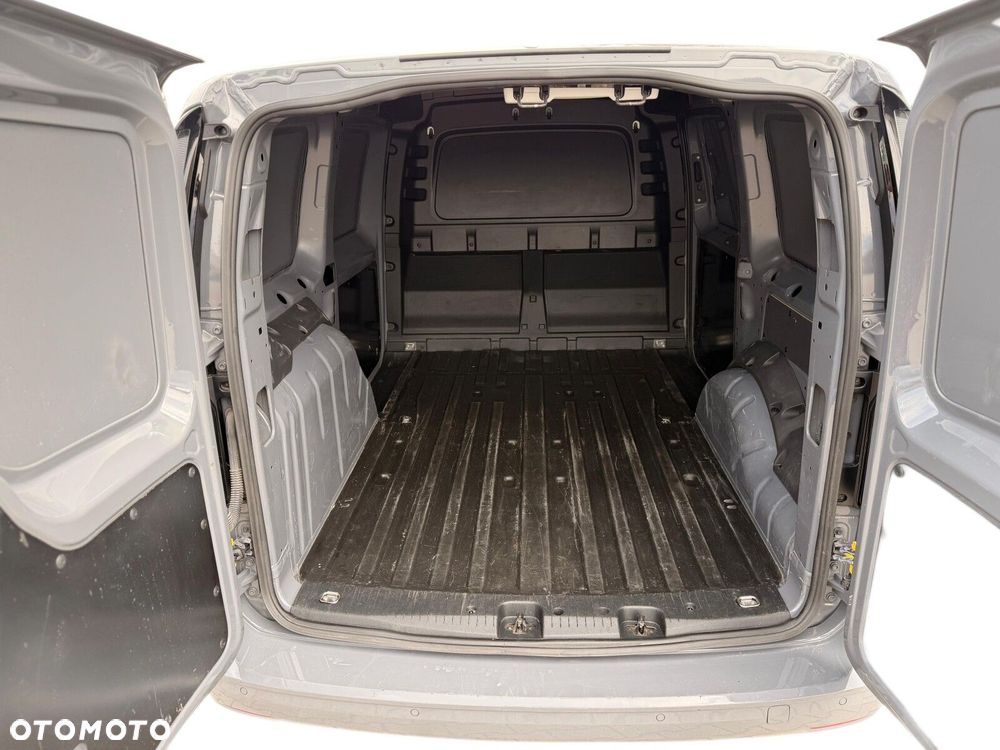 Volkswagen Caddy Maxi - 23