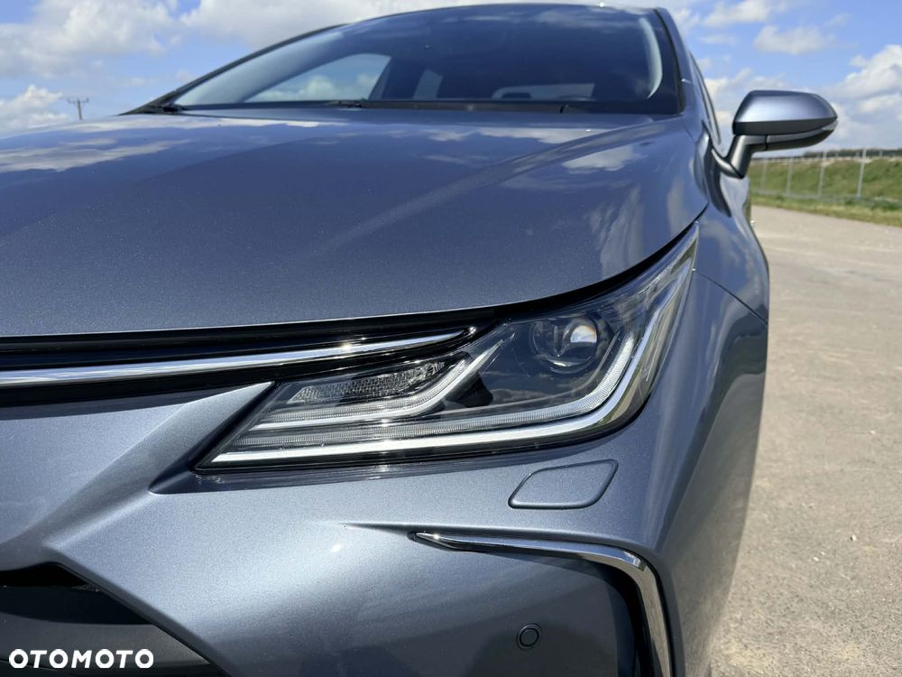 Toyota Corolla 1.8 Hybrid Selection - 13