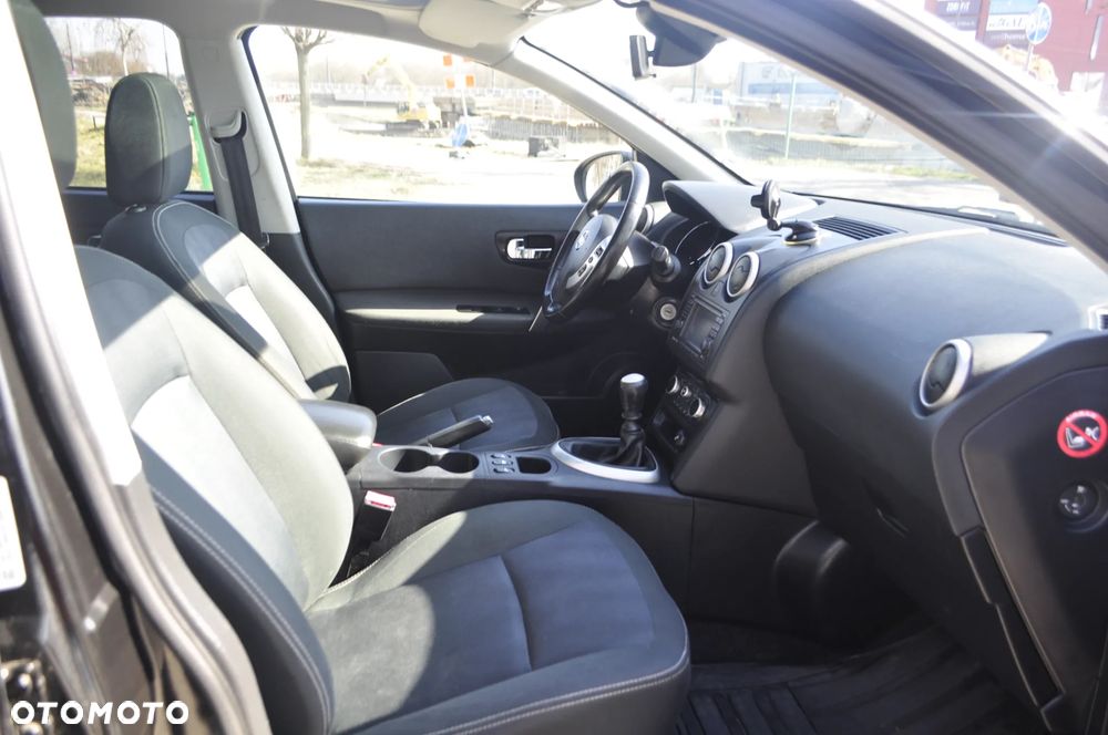 Nissan Qashqai+2 - 16