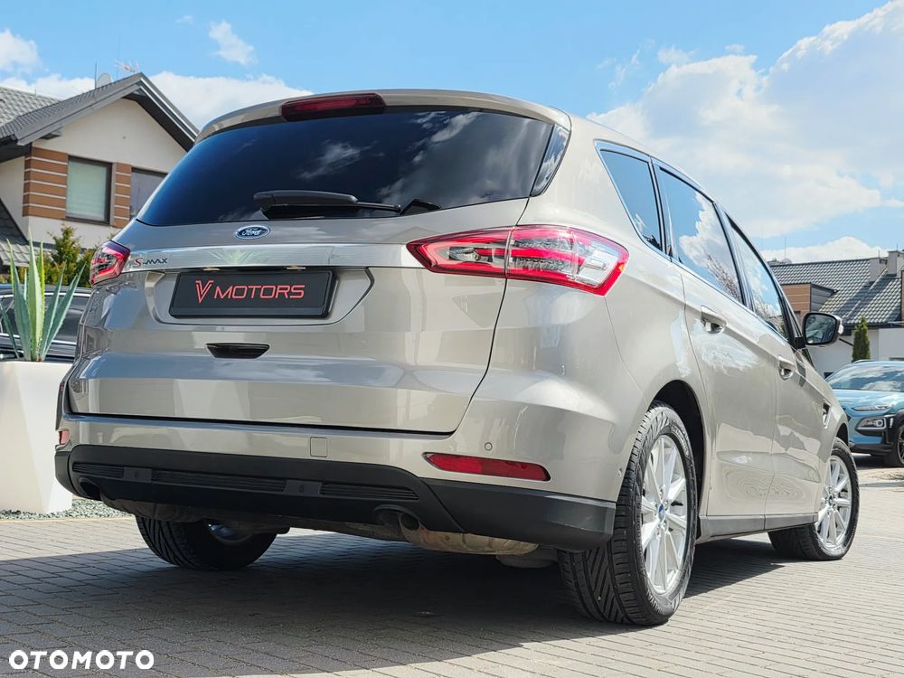Ford S-Max 2.0 TDCi Titanium PowerShift - 24