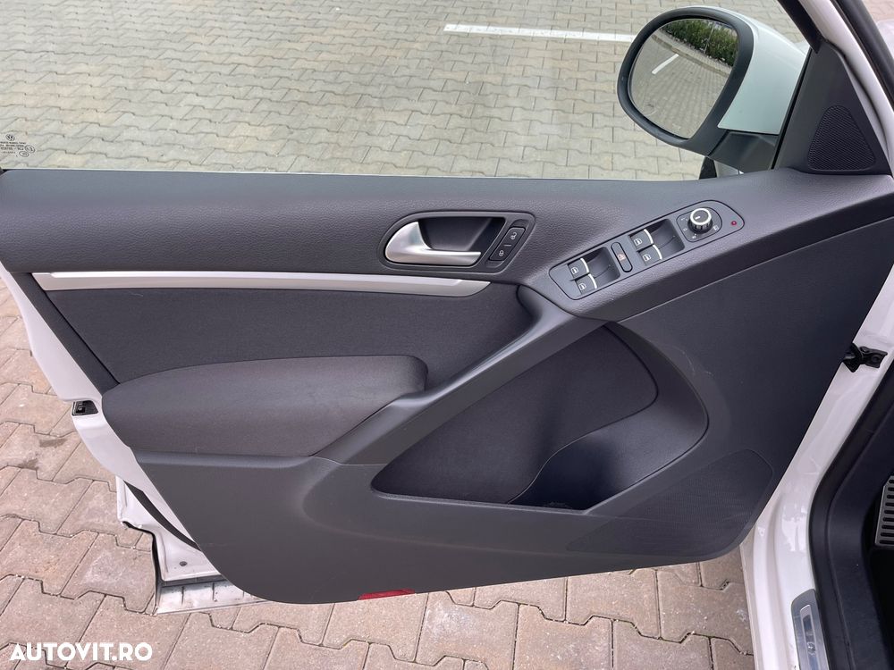 Volkswagen Tiguan 2.0 TDI DPF 4Motion DSG Exclusive - 24