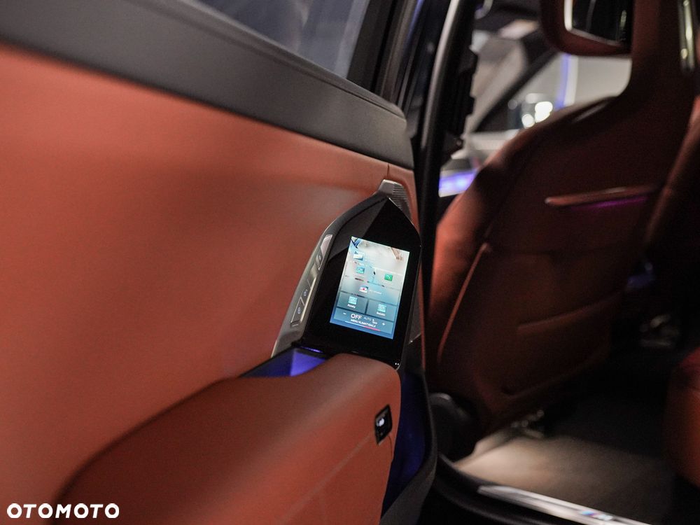 BMW Seria 7 - 27