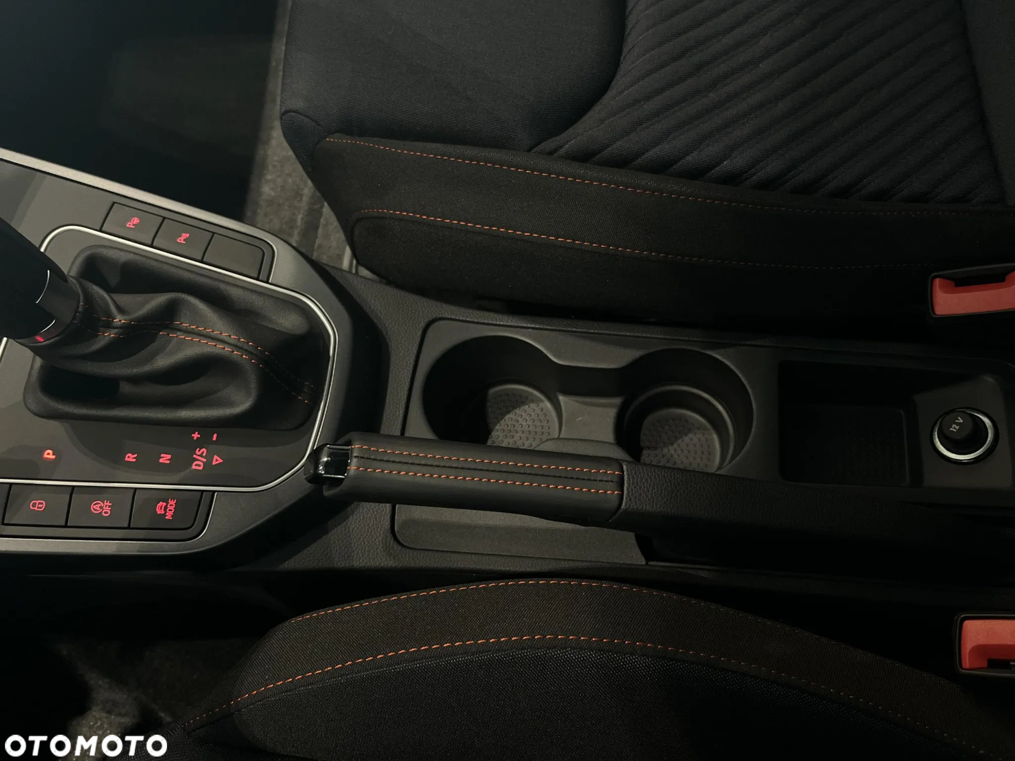 Seat Arona 1.5 TSI EVO FR Limited Edition S&S DSG - 19