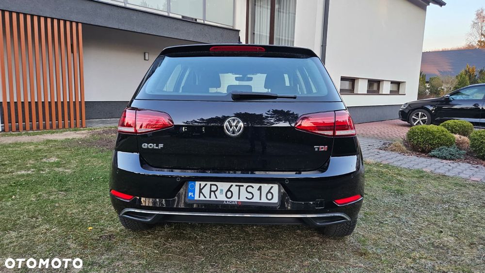 Volkswagen Golf - 4
