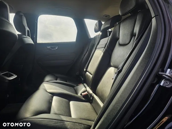 Volvo XC 60 - 8