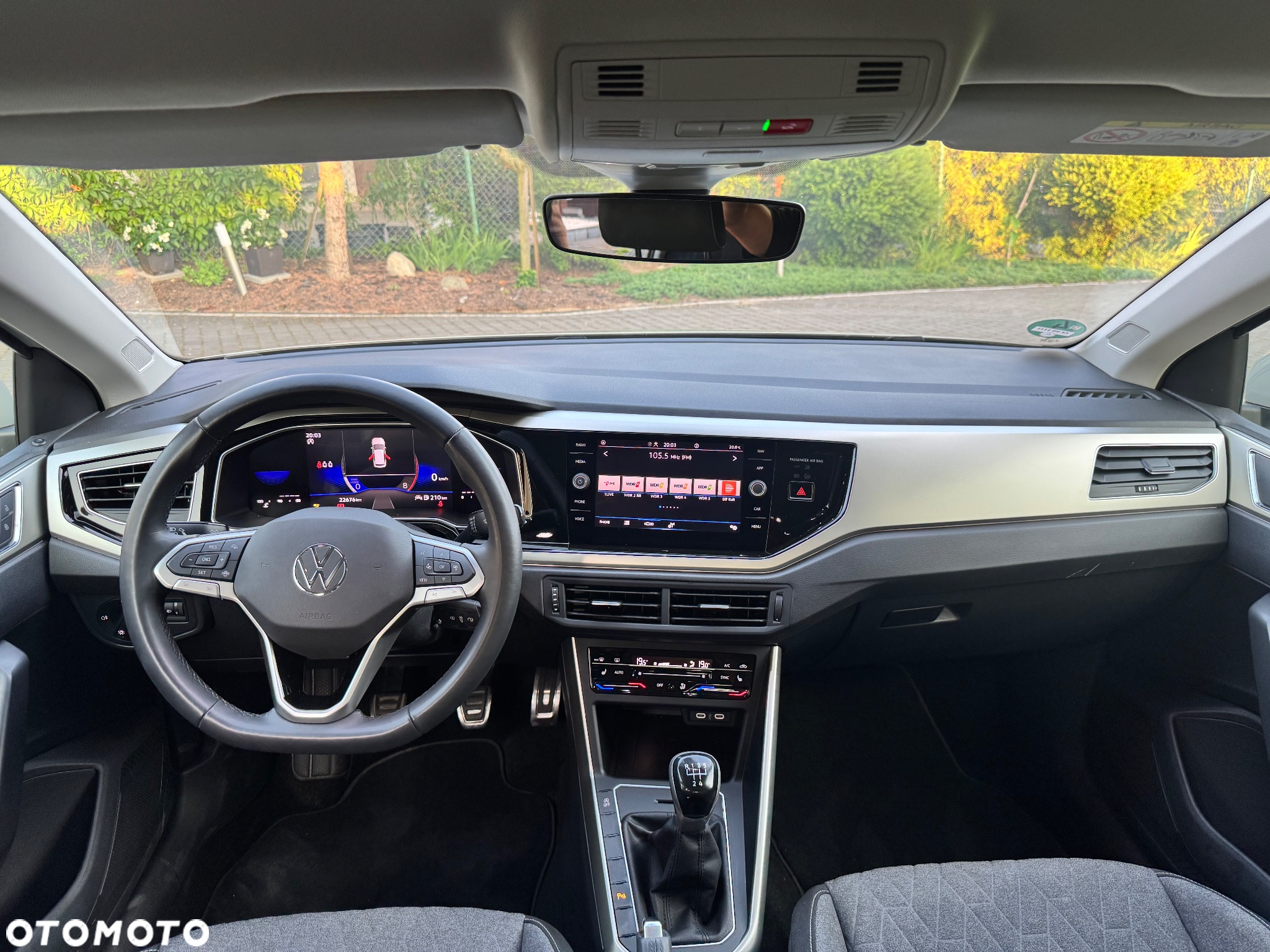Volkswagen Polo 1.0 Move - 12