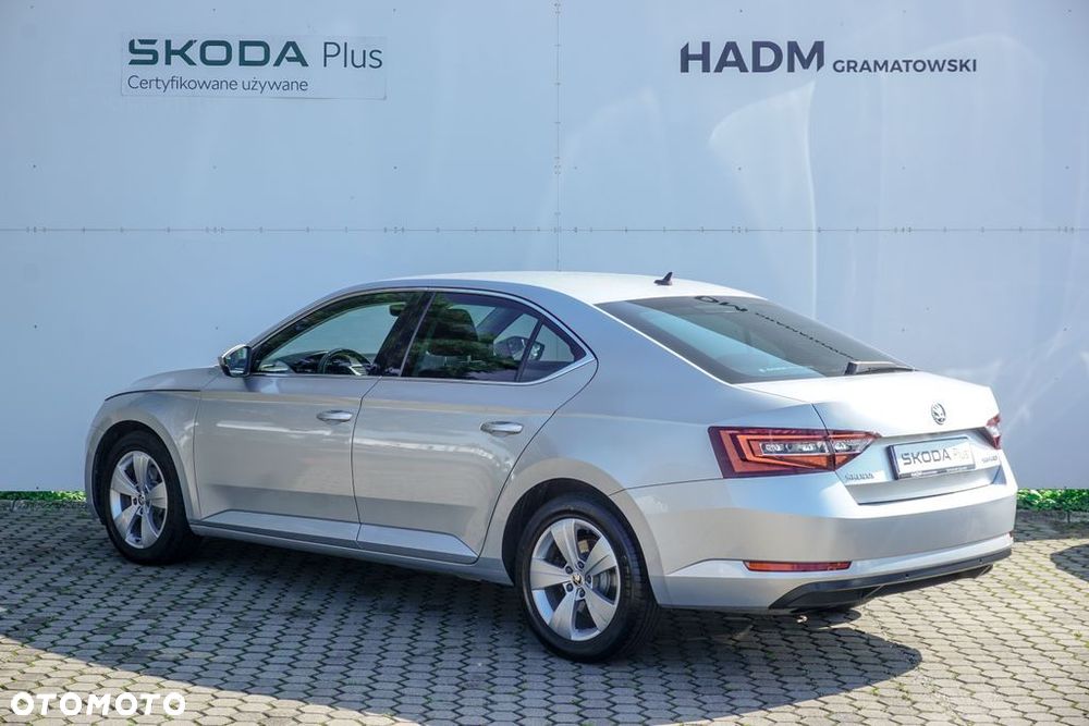 Skoda Superb 2.0 TDI Ambition - 5