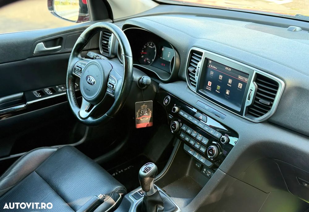 Kia Sportage 1.6 GDI 2WD DREAM-TEAM EDITION - 8