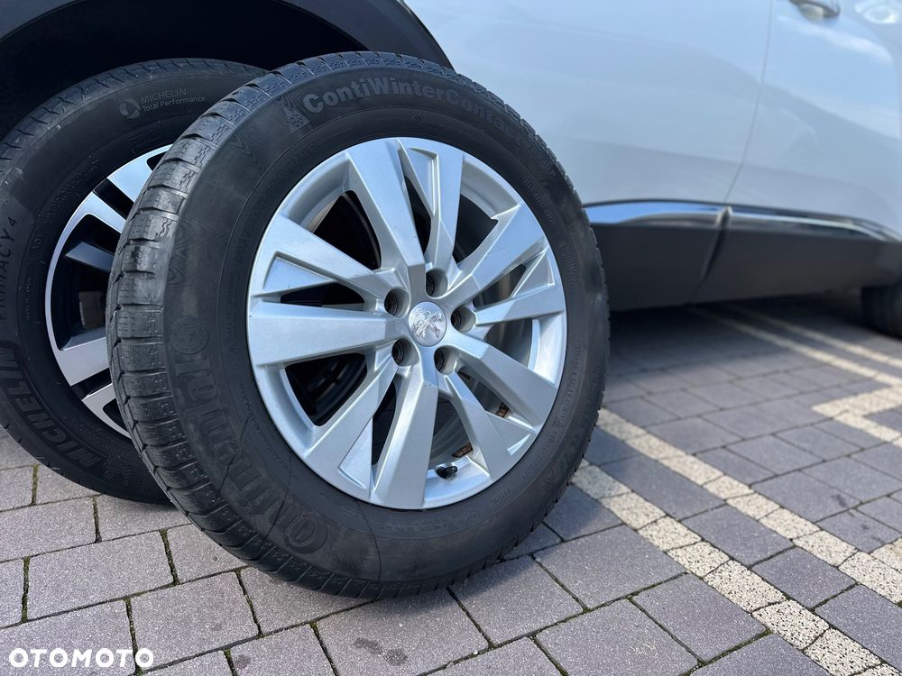 Peugeot 3008 BlueHDi 130 Stop & Start EAT8 Allure - 25