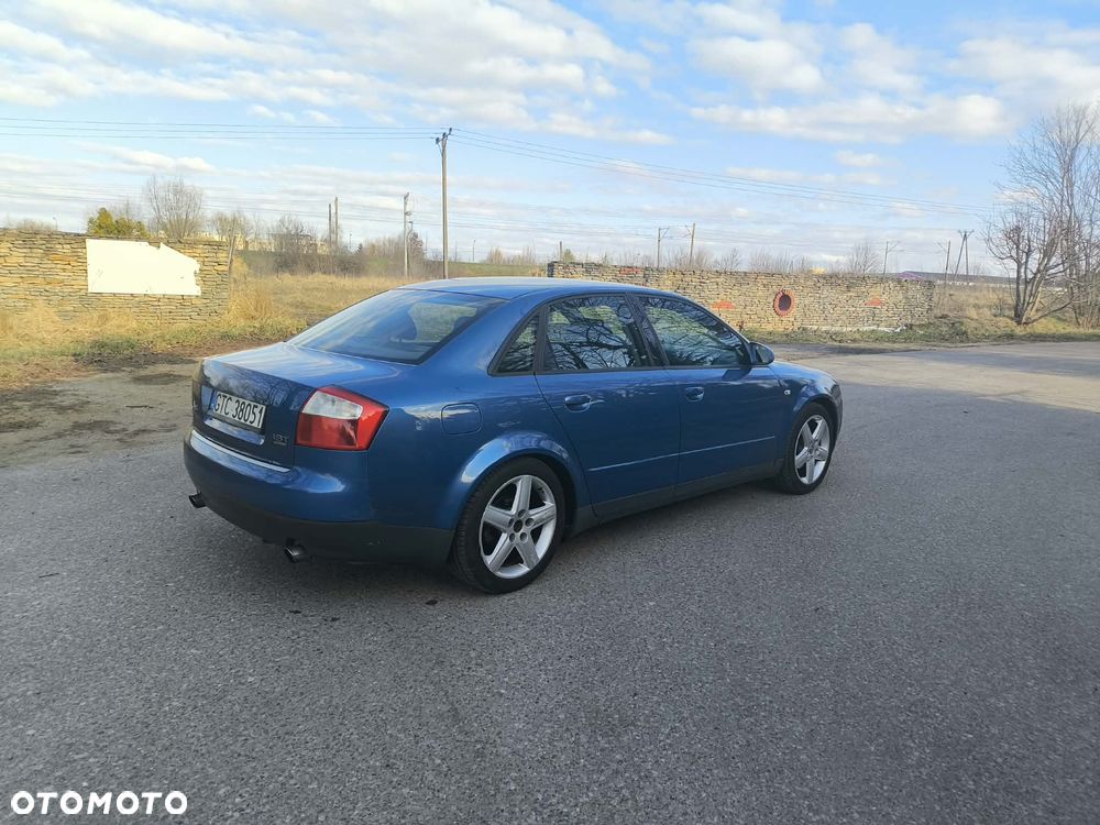 Audi A4 Avant 1.8T Quattro - 10