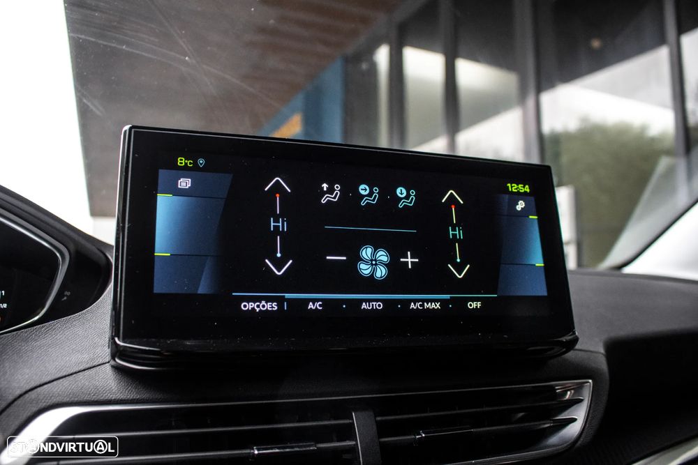 Peugeot 3008 1.6 Hybrid Allure e-EAT8 - 36