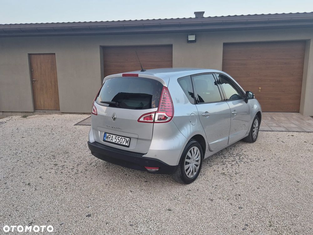 Renault Scenic 2.0 16V 140 CVT Luxe - 9