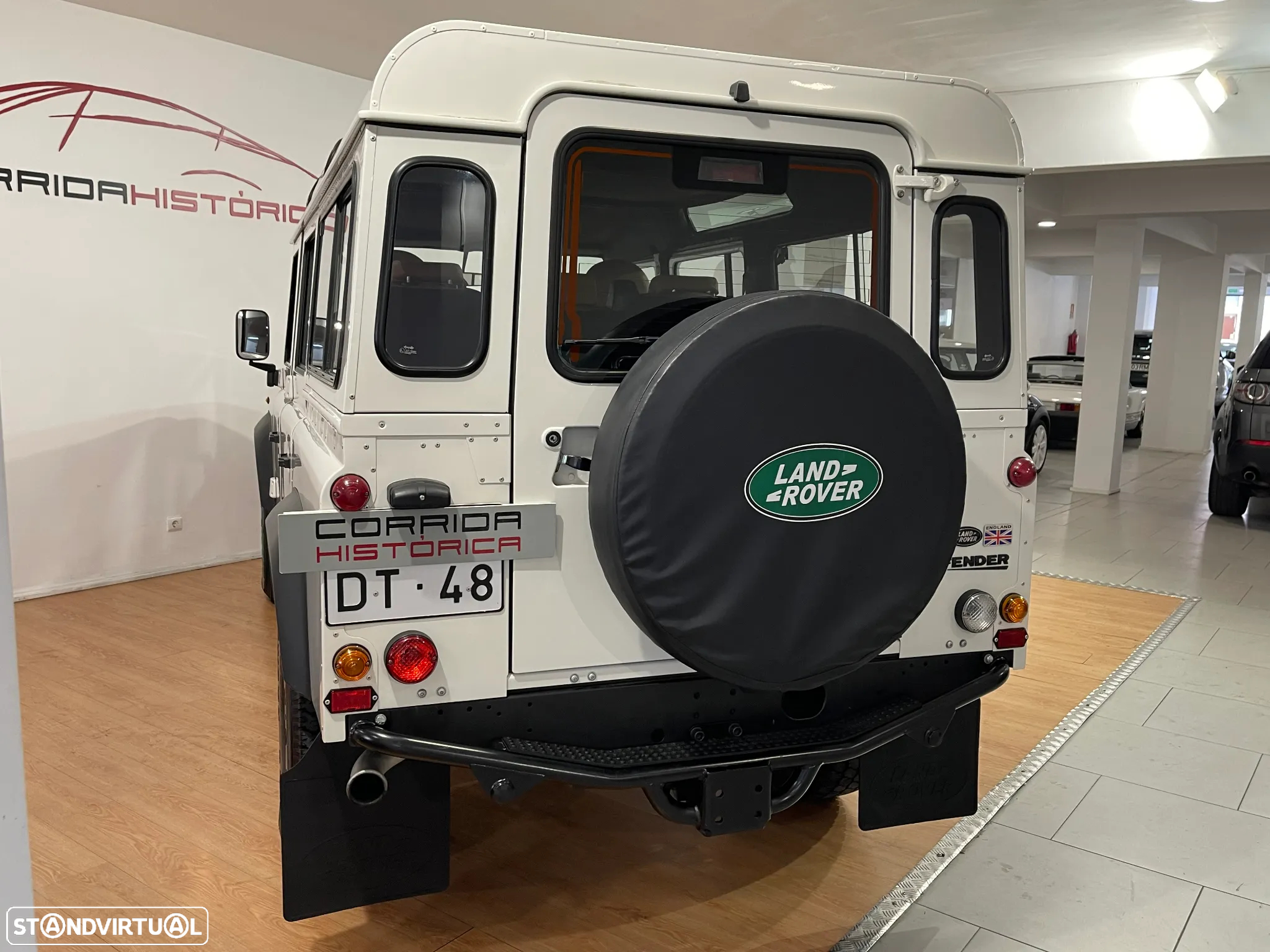 Land Rover Defender 110 CC 2.4 CRD SE - 37