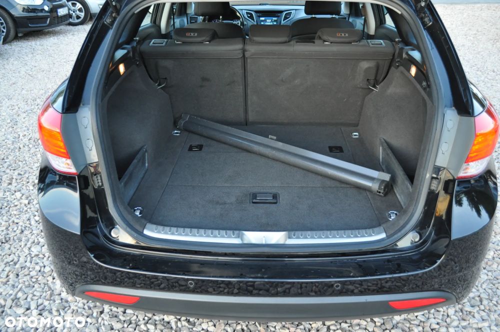 Hyundai i40 1.7 CRDi Comfort + - 35