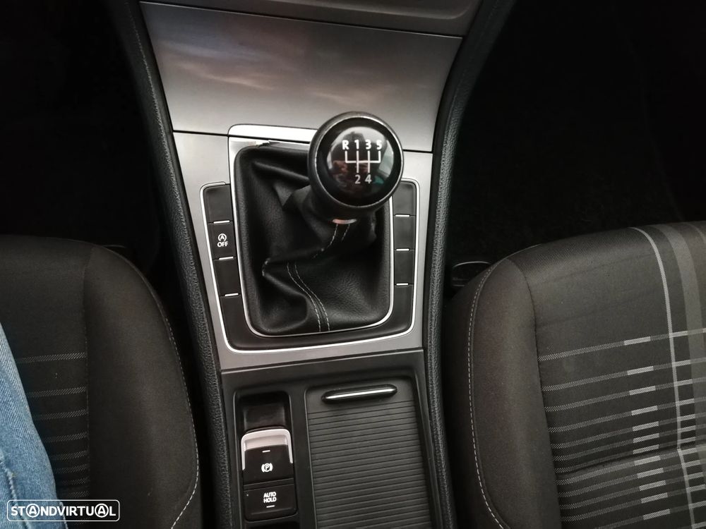 VW Golf 1.6 TDI BlueMotion Lounge - 13