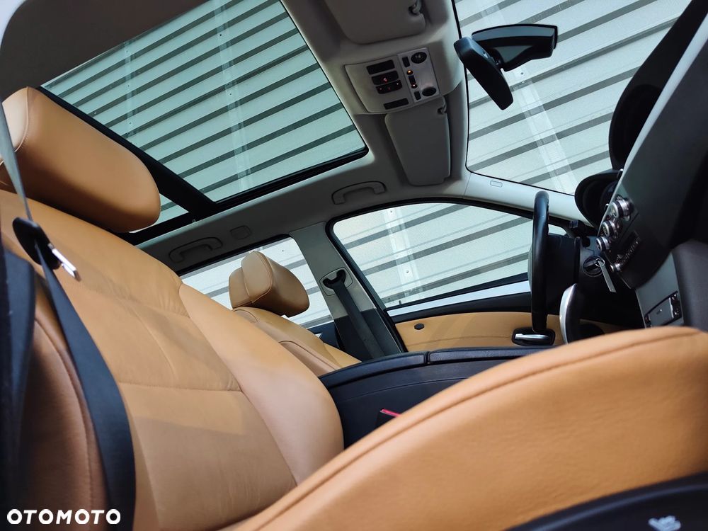 BMW Seria 5 523i Edition Exclusive - 35