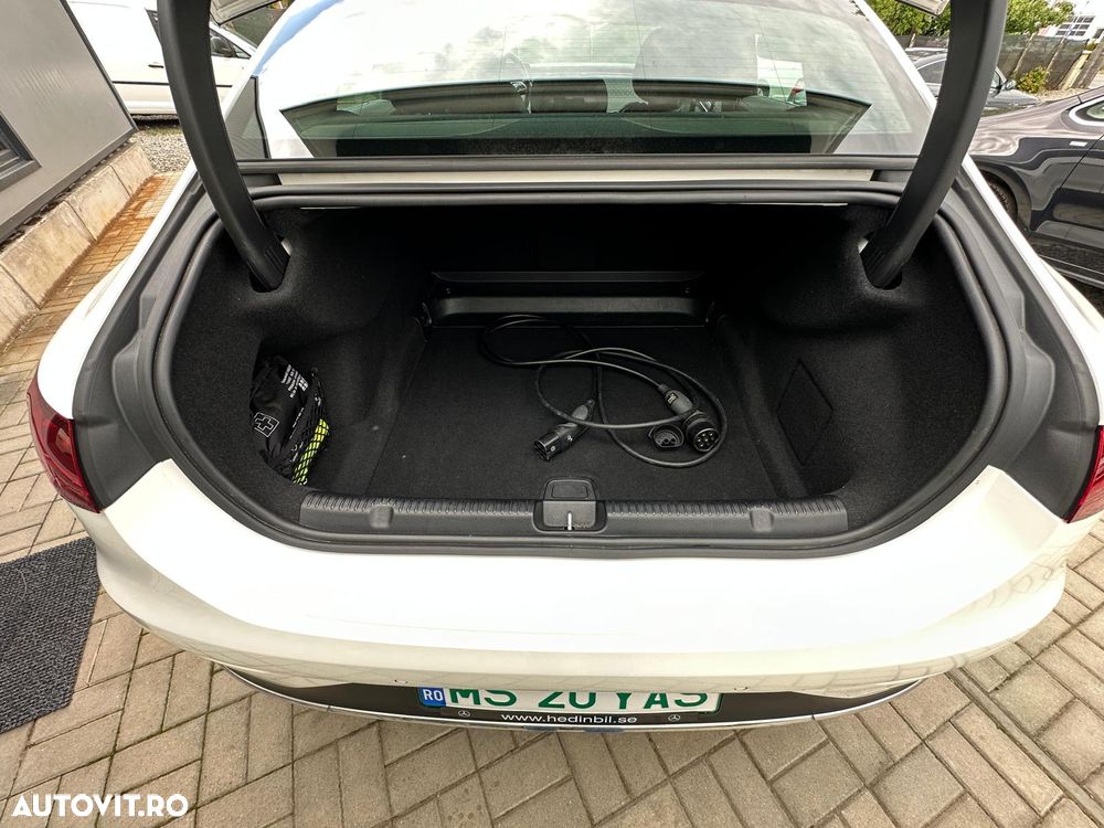 Mercedes-Benz EQE 350+ - 18