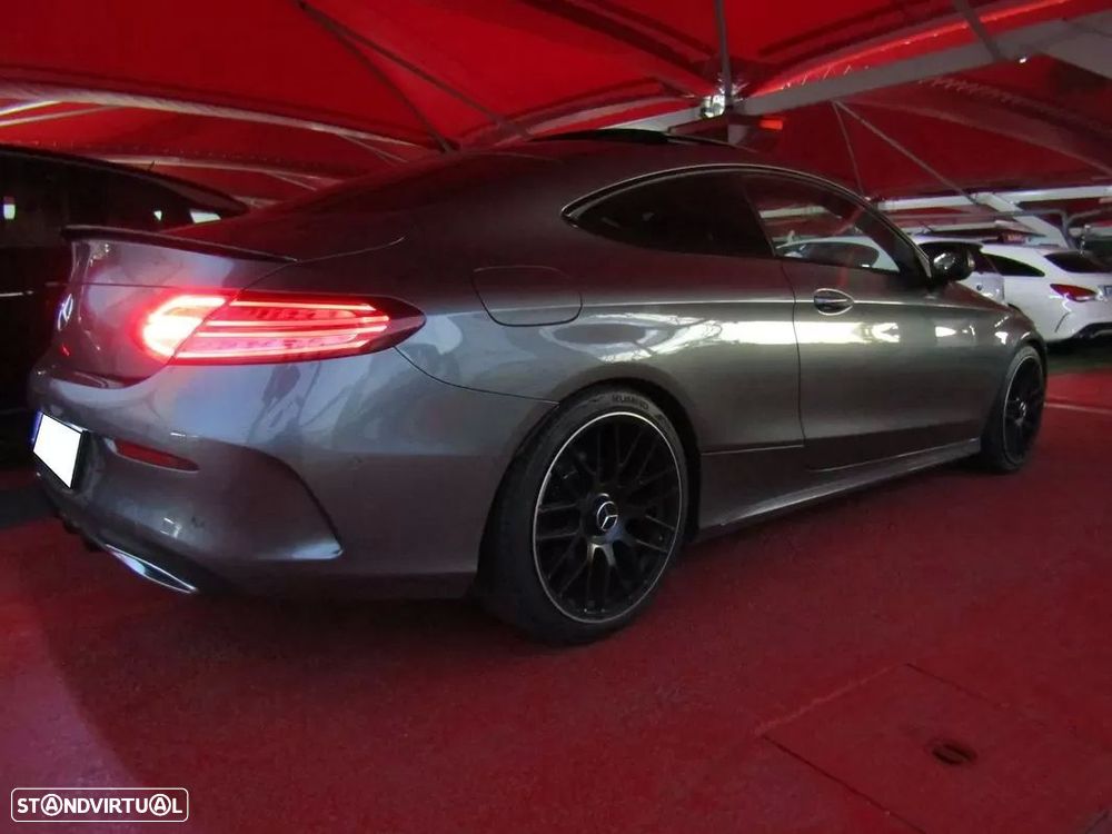 Mercedes-Benz C 220 d AMG Line - 19