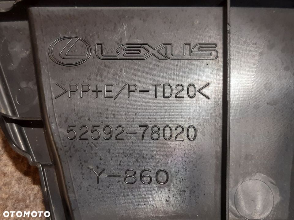 Zaślepka Zderzaka Tył Prawa i Lewa LEXUS NX - 3