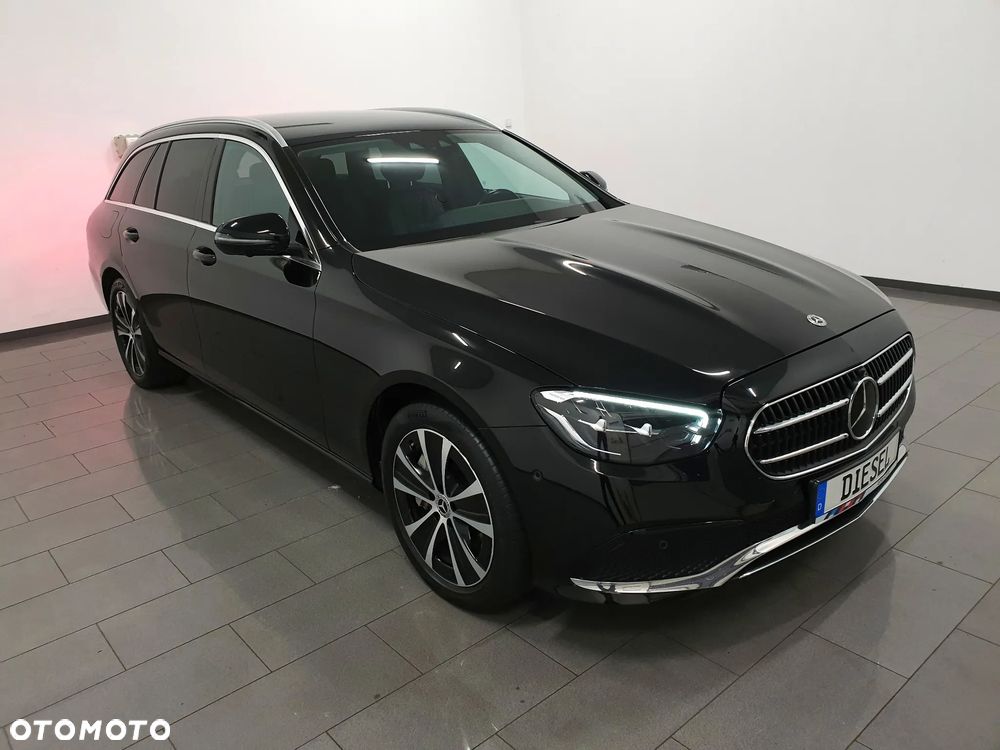 Mercedes-Benz Klasa E 300 de 4Matic 9G-TRONIC AMG Line - 3