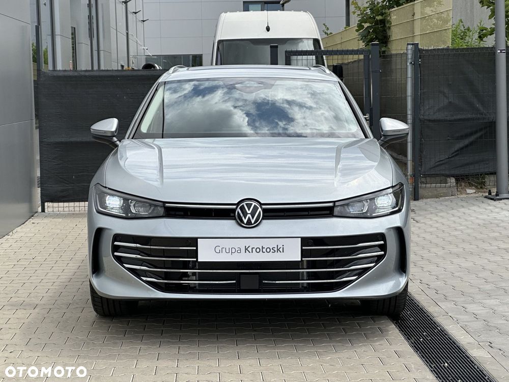 Volkswagen Passat Variant 1.5 TSI EVO Elegance DSG - 2