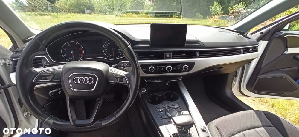 Audi A4 Avant 2.0 TDI S tronic - 9