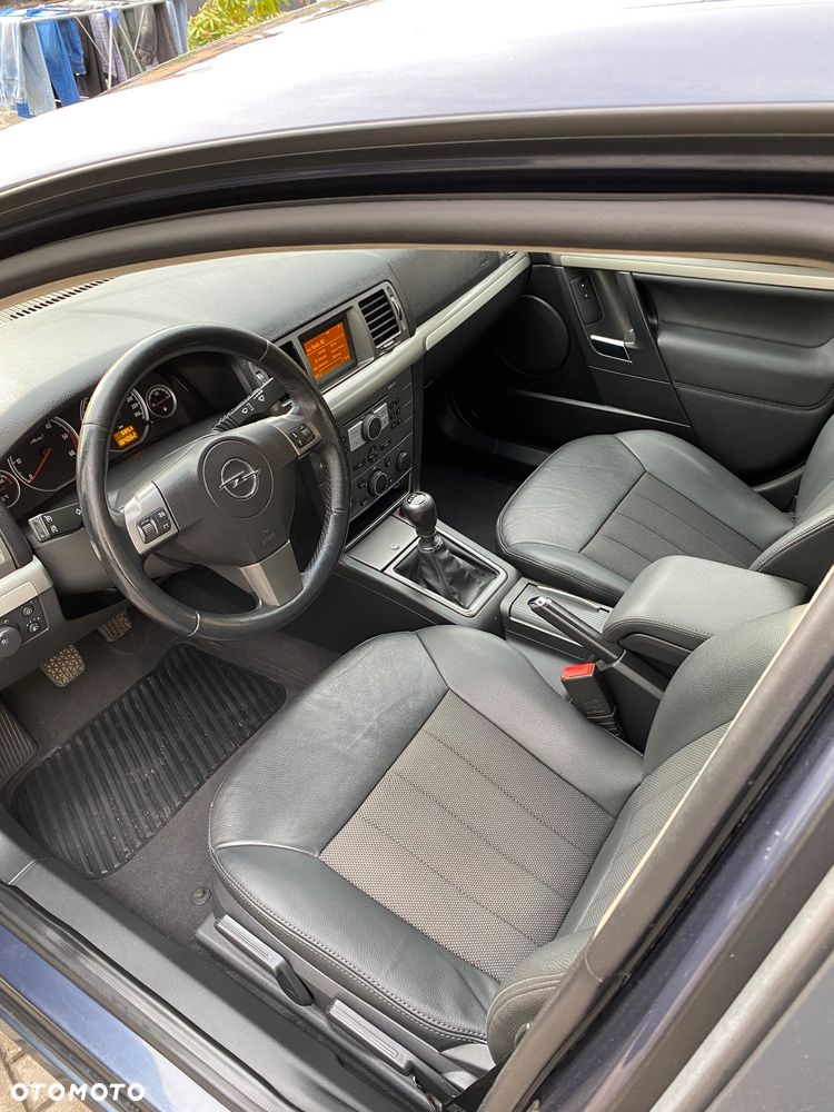 Opel Vectra 1.9 CDTI - 11