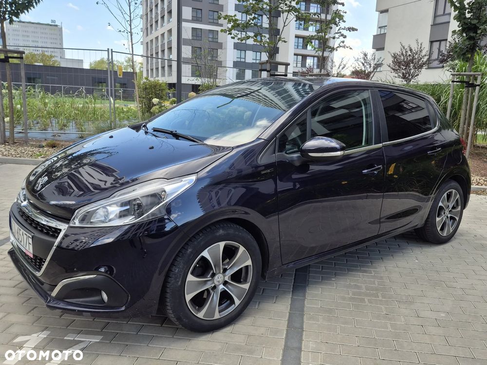 Peugeot 208 1.2 PureTech GPF Signature S&S - 4