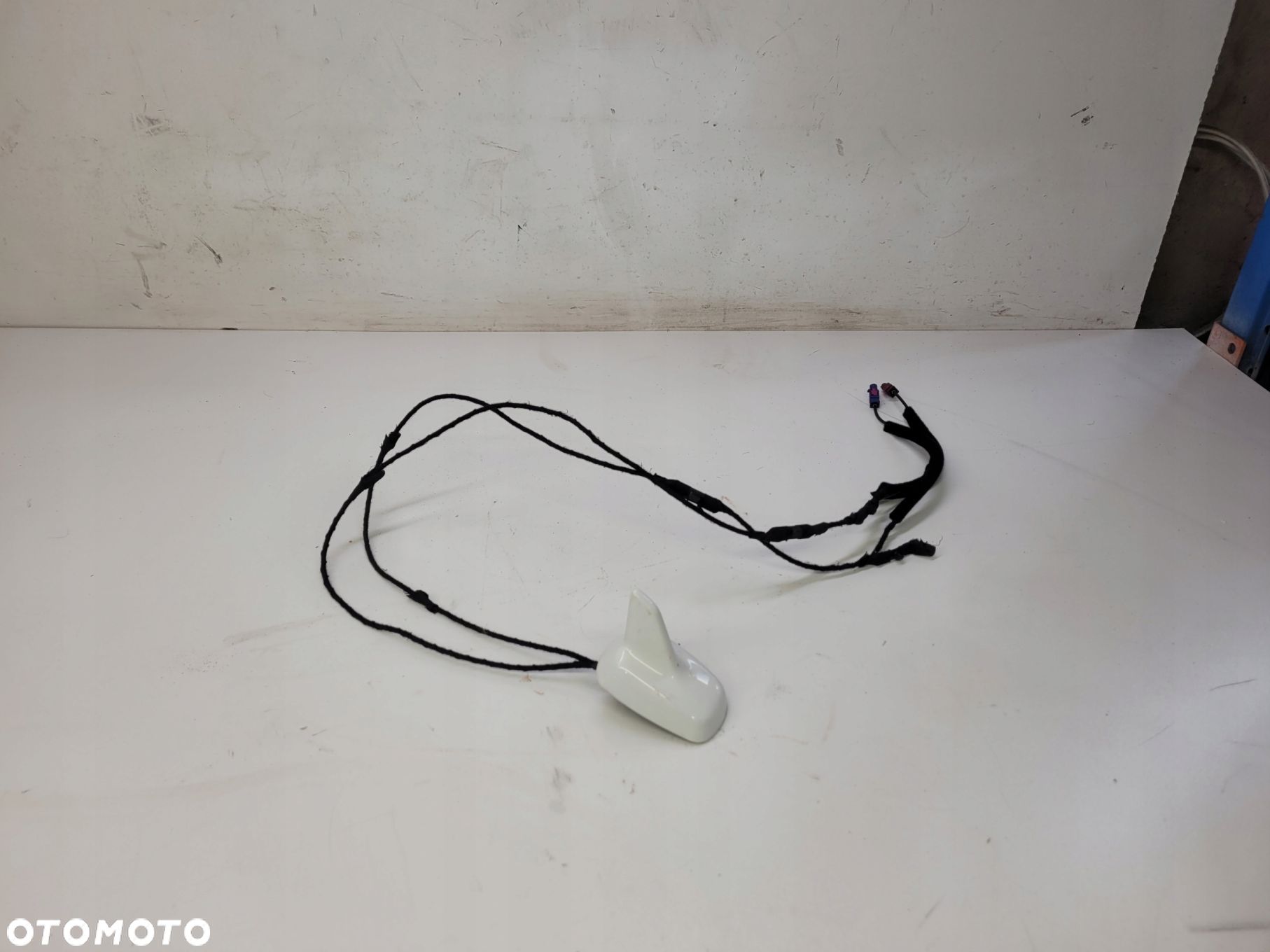 ANTENA LOTKA REKIN AUDI A4 A5 Q5 8T0035503H LY9C - 1
