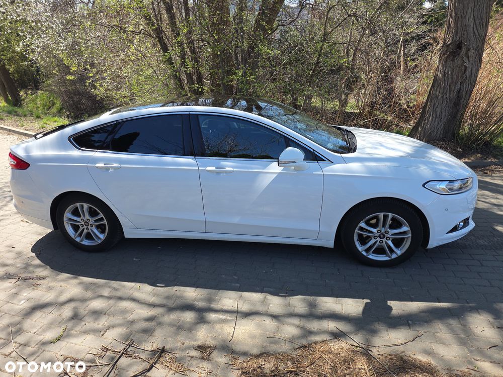 Ford Mondeo 2.0 TDCi STart-Stopp PowerShift-Aut Titanium - 4