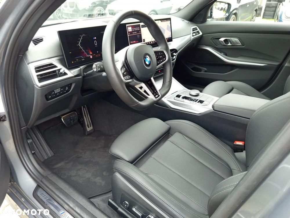 BMW 320I Touring 2025 photo 2