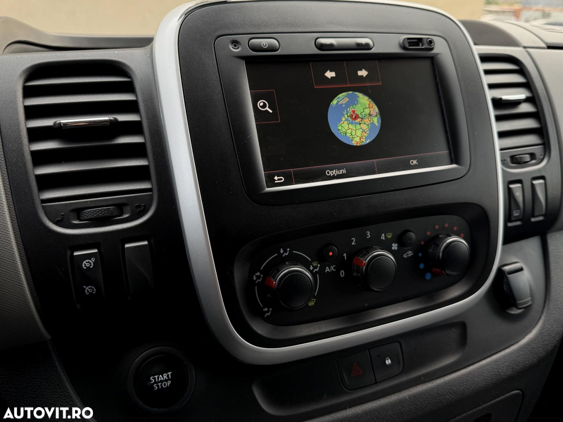 Nissan nv300 - 10