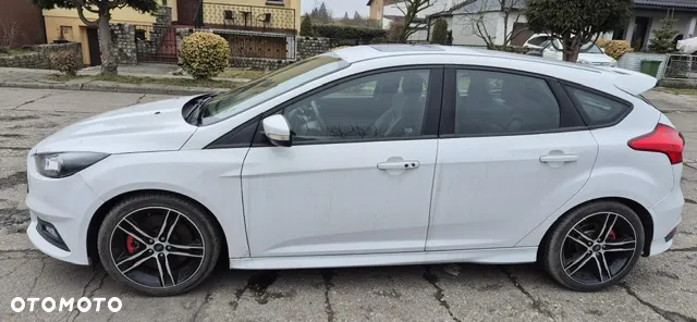 Ford Focus 2.0 EcoBoost ST - 6