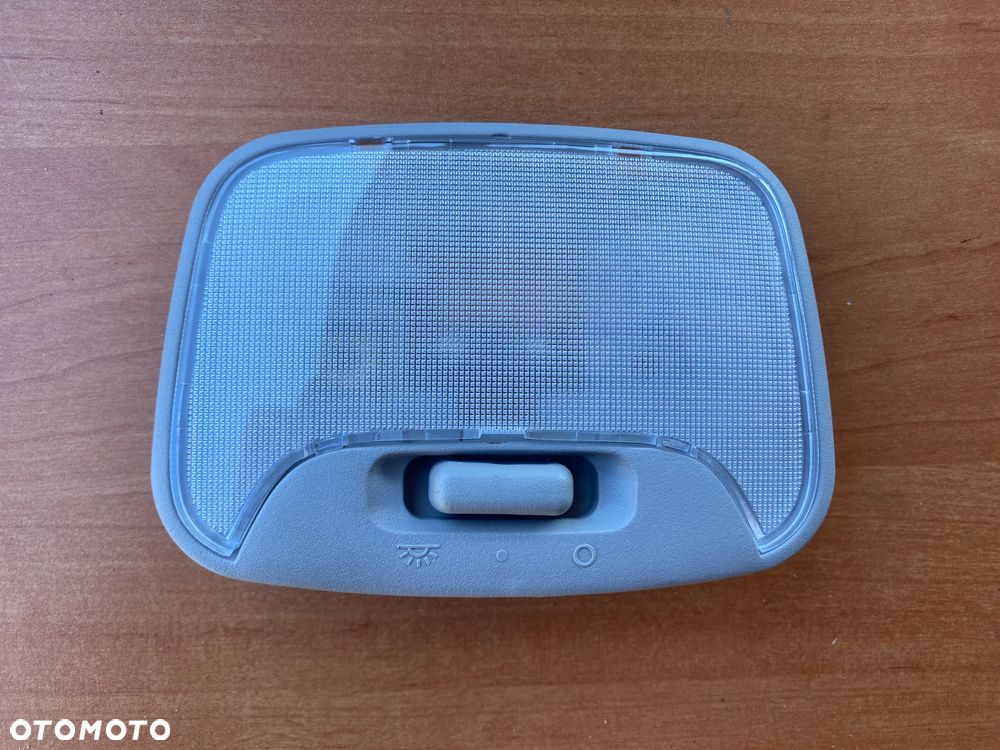 Lampka Podsufitki Wnętrza Oświetlenie Kabiny MITSUBISHI L200 8401A135ZZ - 2