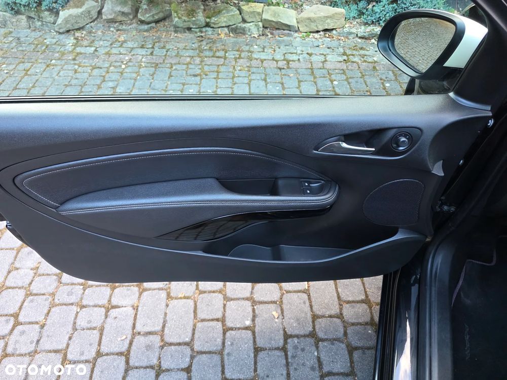 Opel Adam 1.2 Black Link - 14