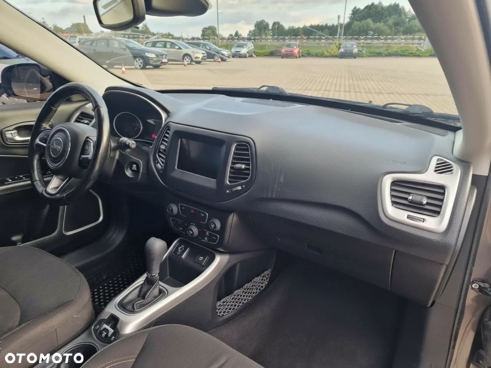 Jeep Compass 2.4I 4x4 Automatik Limited - 9