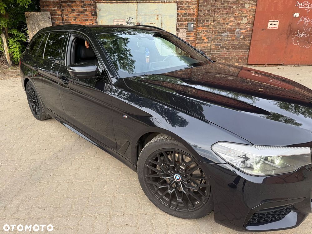 BMW Seria 5 518d - 26