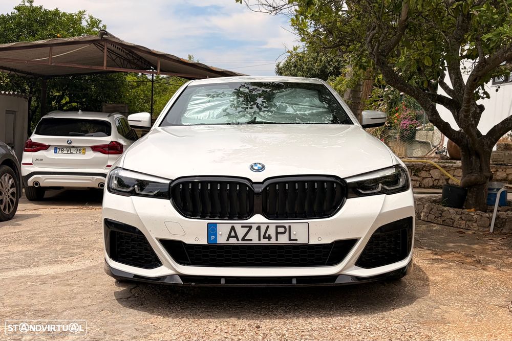 BMW 530 e Pack Desportivo M - 2