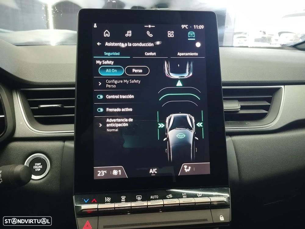 Renault Captur 1.0 TCe Techno Bi-Fuel - 29