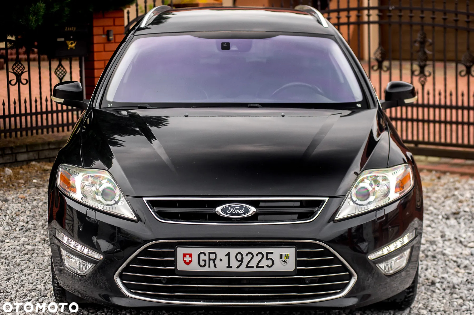 Ford Mondeo 2.0 EcoBoost Start-Stopp Autom Titanium - 4