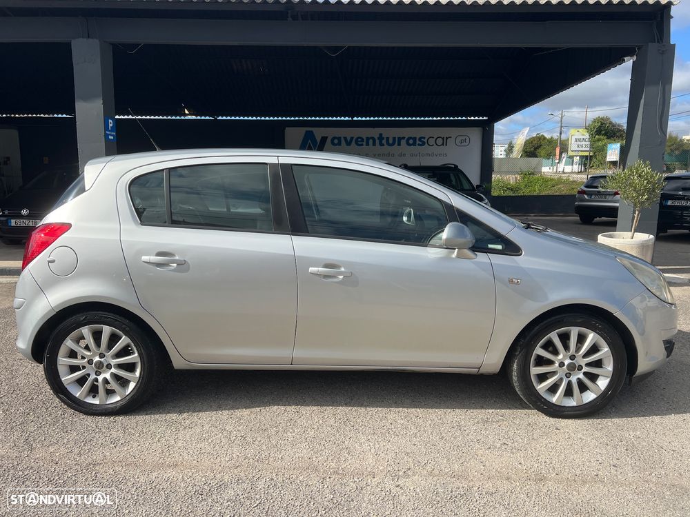 Opel Corsa 1.2 Cosmo - 35