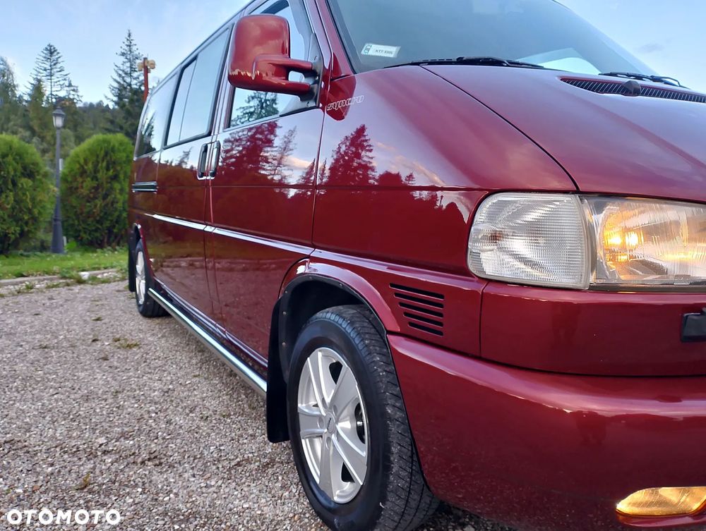 Volkswagen Caravelle - 3