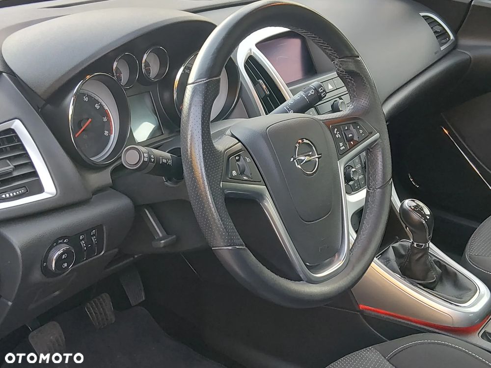 Opel Astra - 16