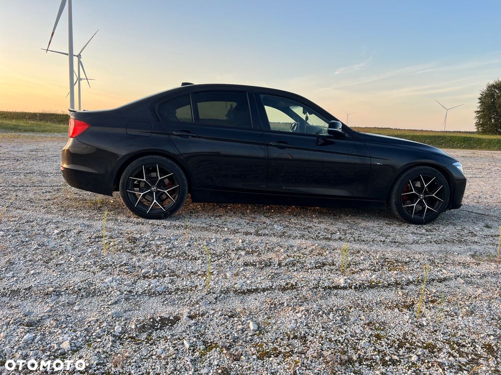 BMW Seria 3 320d Efficient Dynamics Sport Line - 3