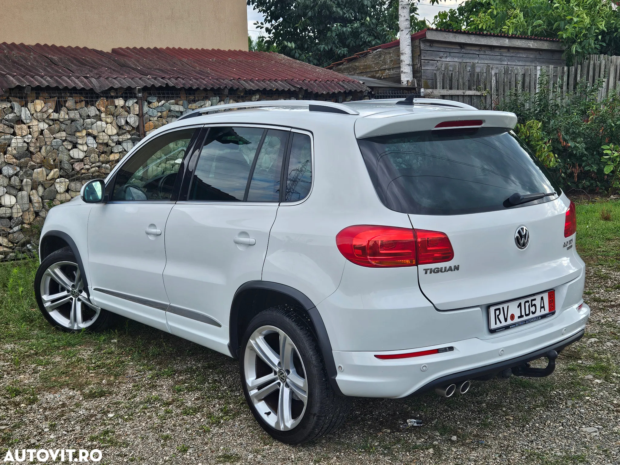 Volkswagen Tiguan - 4