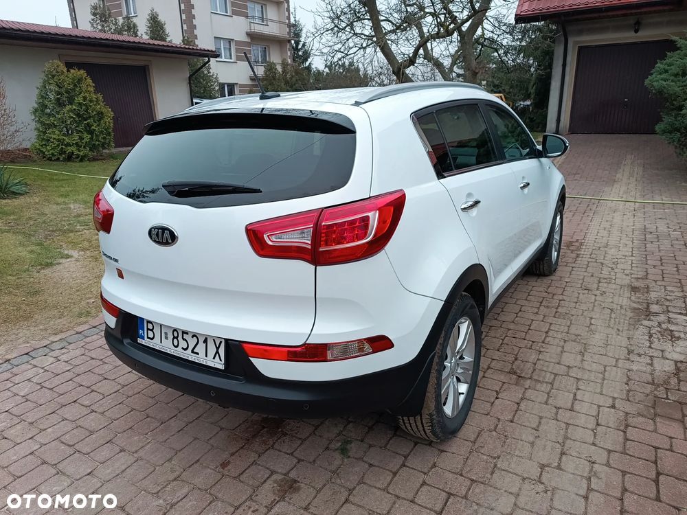 Kia Sportage 2.0 L - 3